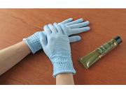 着けているだけで潤う手袋