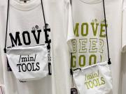 【monroe】サコッシュ付Tシャツが大人気です♫