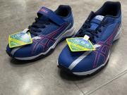 キッズASICSのランニングシューズ！！
