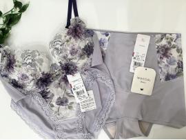 ☆大人気‼︎ハグするブラ☆