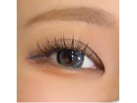 ナチュラルなマツエクデザイン☆