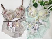 new color!!☆ハグするブラ☆