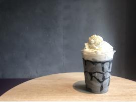 新感覚の飲むジェラートに限定商品 黒胡麻チョコラータが登場中!