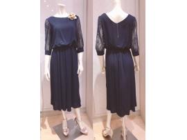 ドレス入荷しました!