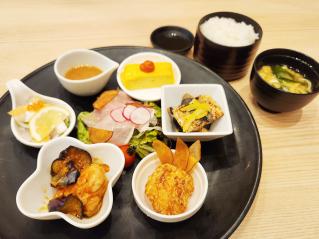 お食事処 くろだるま
